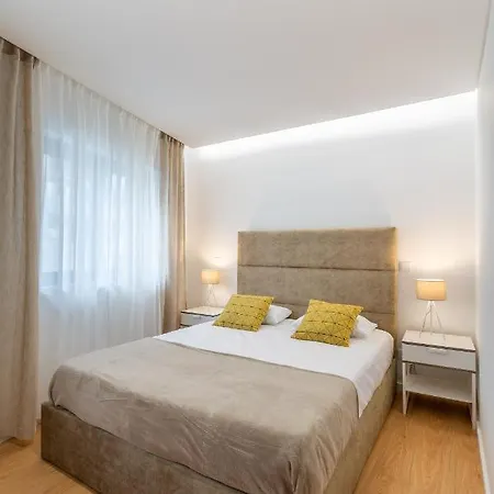 Nell&and&jess Vendégház