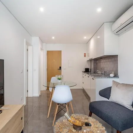 Nell&and&jess Vendégház Espinho