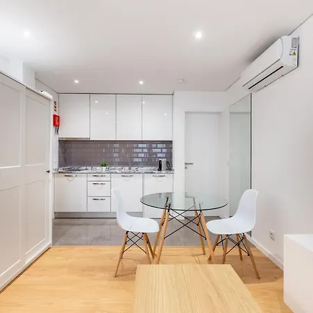 Nell&and&jess Vendégház Espinho