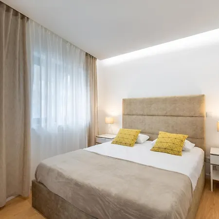 Nell&and&jess Vendégház