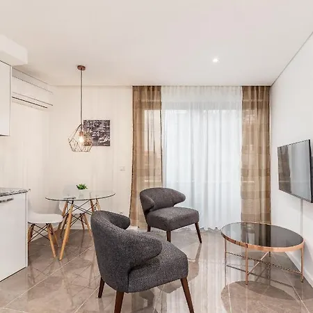 Nell&and&jess 4* Espinho