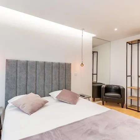 Nell&and&jess 4*