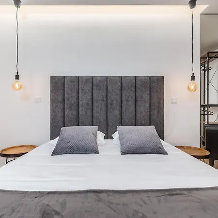 Nell&and&jess Vendégház Espinho