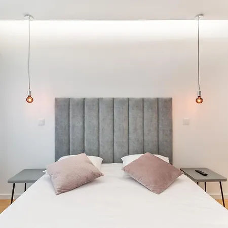 Nell&and&jess 4* Espinho