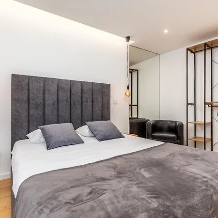 Nell&and&jess Vendégház 4*