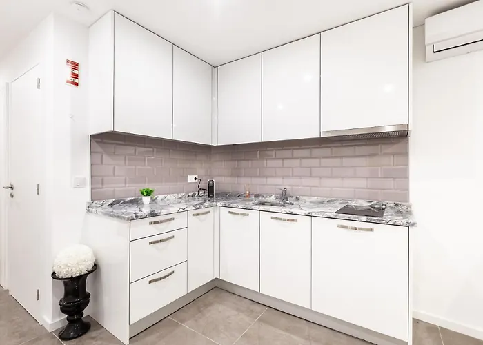 Nell&and&jess 4* Espinho (Aveiro)