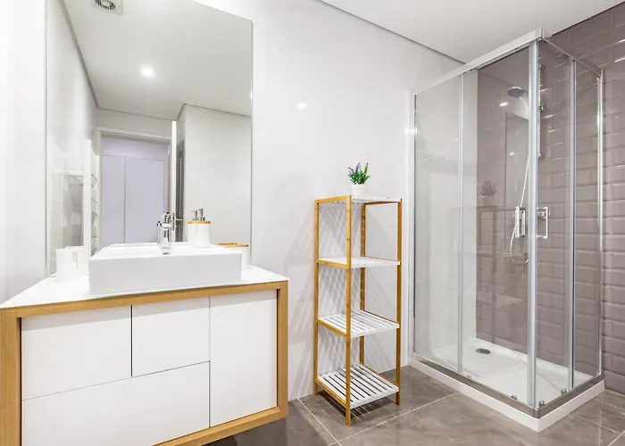 Nell&and&jess Guest house 4*