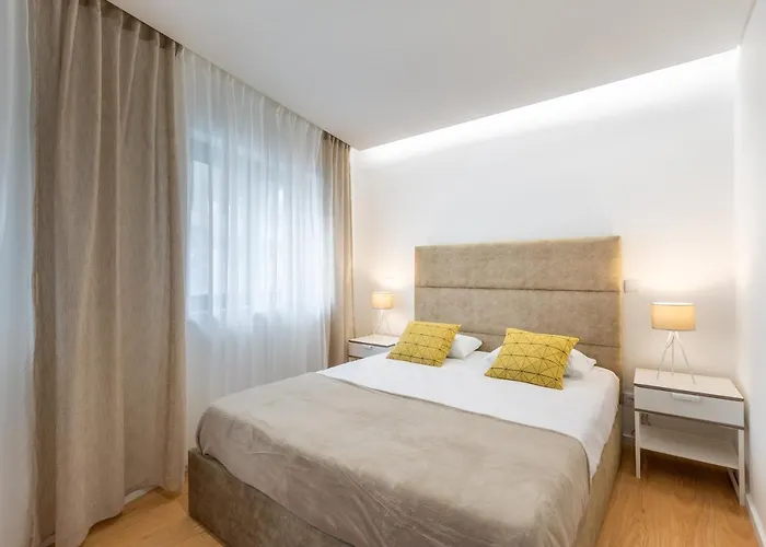 Nell&and&jess Guest house