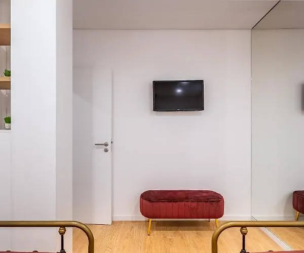 Nell&and&jess Guest house Espinho (Aveiro)