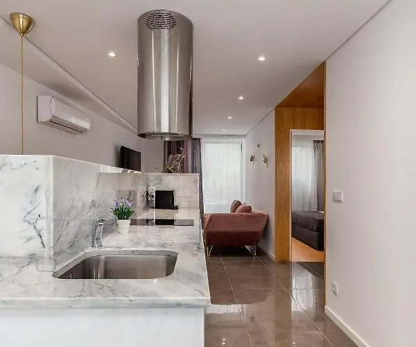 Nell&and&jess Guest house