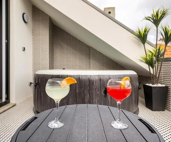 Nell&and&jess Guest house 4*