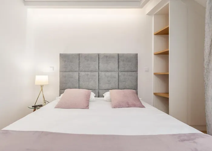 Nell&and&jess 4* Espinho (Aveiro)