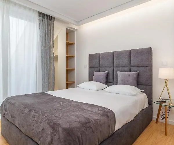 Nell&and&jess Guest house