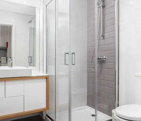 Nell&and&jess Guest house Espinho (Aveiro)